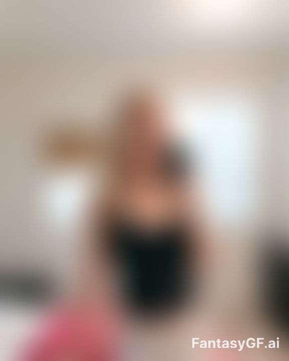 Chelsea Hinton image