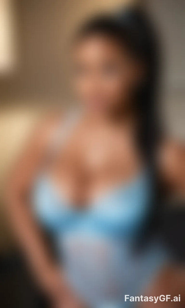 Aylin Molina image
