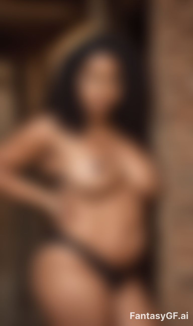 Nia Simmons image
