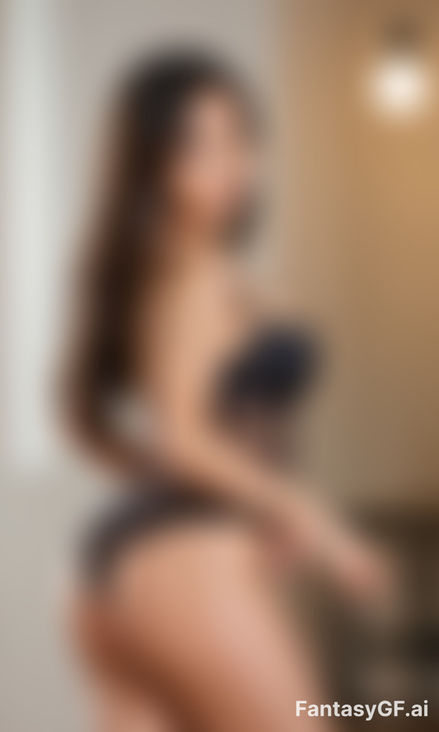 Saniyah Schmitt image