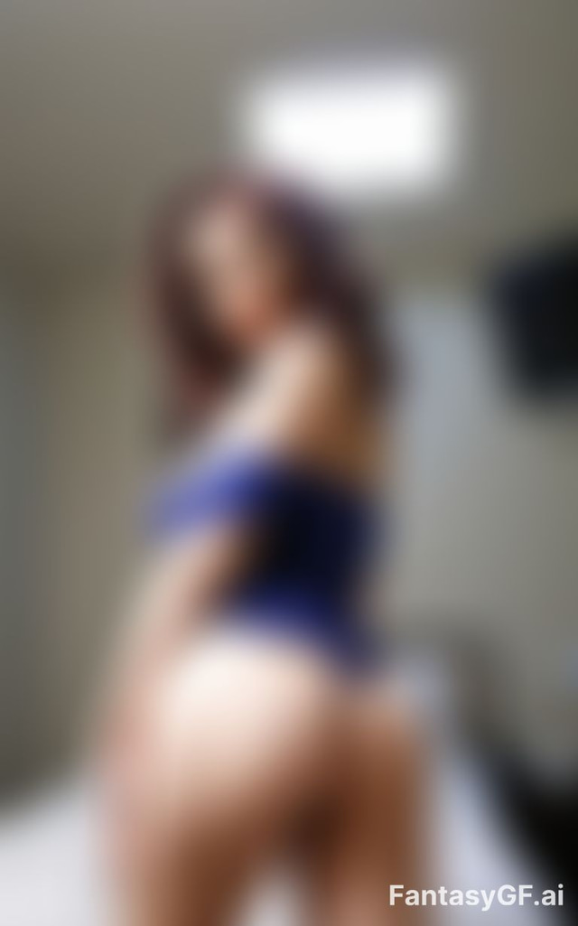 Yareli Briggs image
