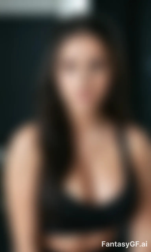 Luna Turner image