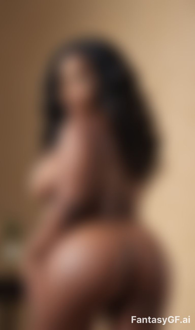 Nia Simmons image