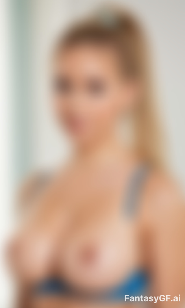 Sara Ayers image