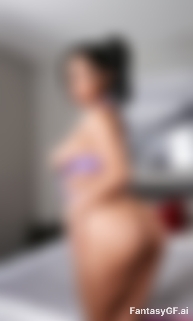 Shayna Macias image