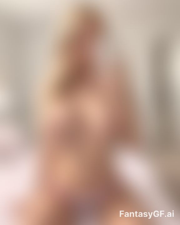 Saniya Dickson image