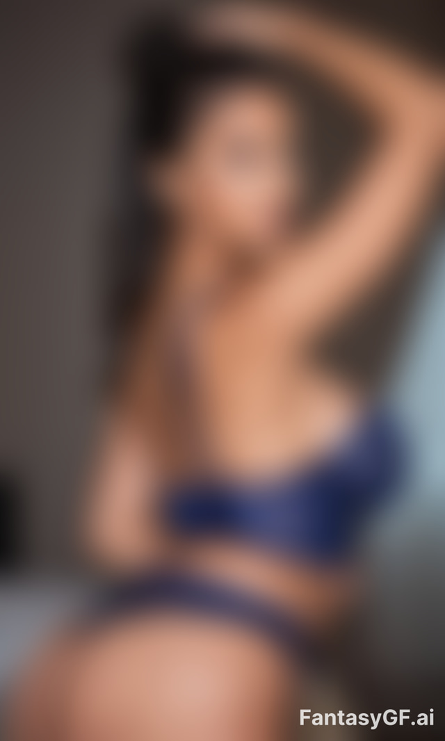 Samantha Mora image
